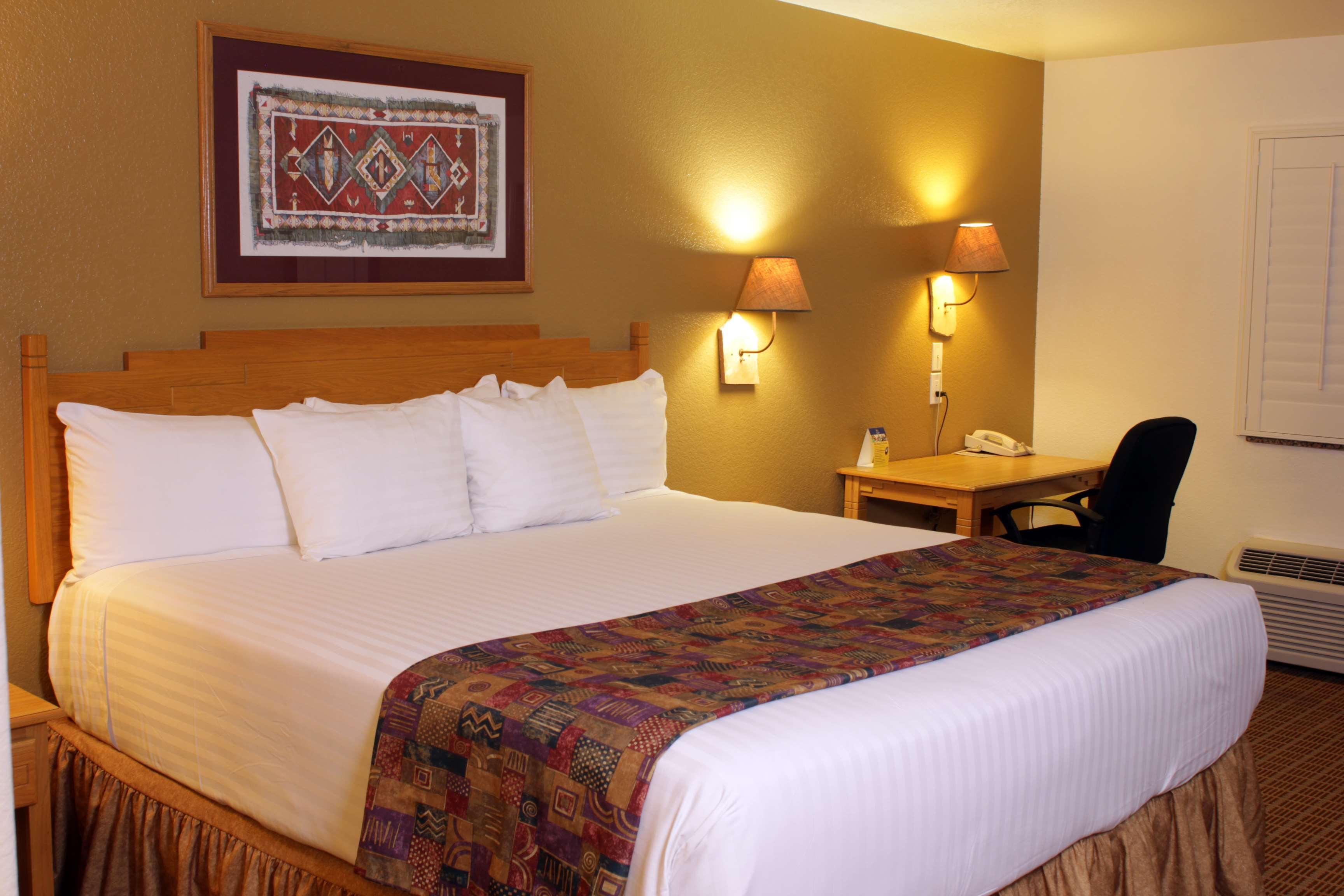 Best Western Gold Canyon Inn & Suites Bagian luar foto