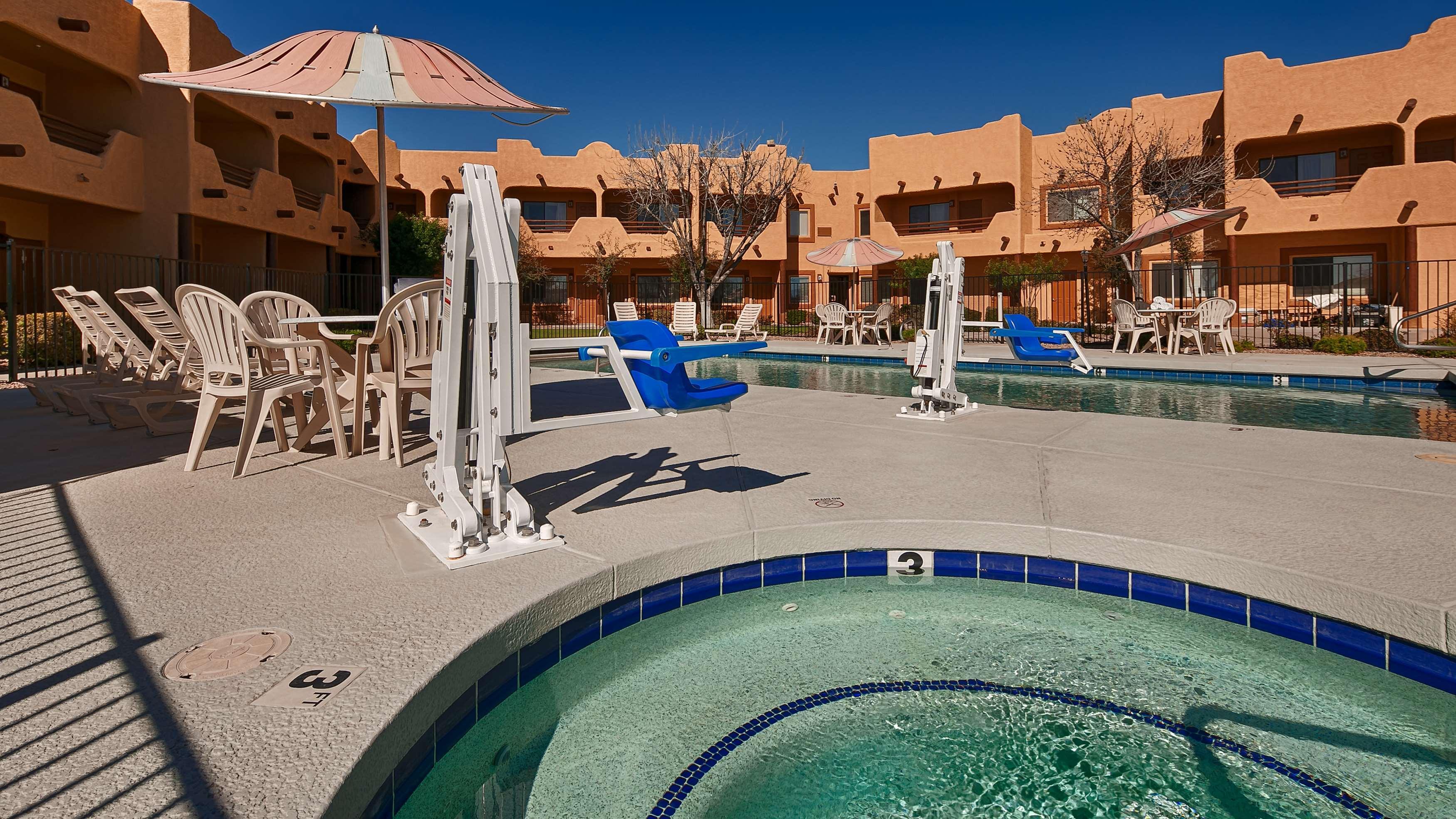 Best Western Gold Canyon Inn & Suites Bagian luar foto